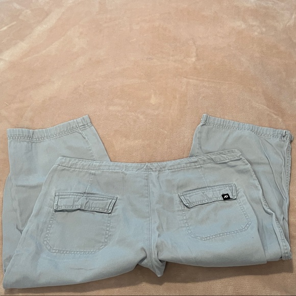 Nike Gray Drawstring Capris - Picture 5 of 5